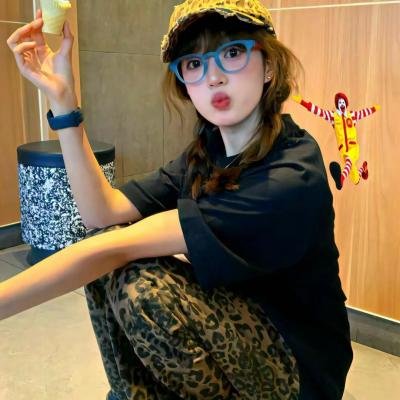 偷听小公主心声后君王一家都慌了